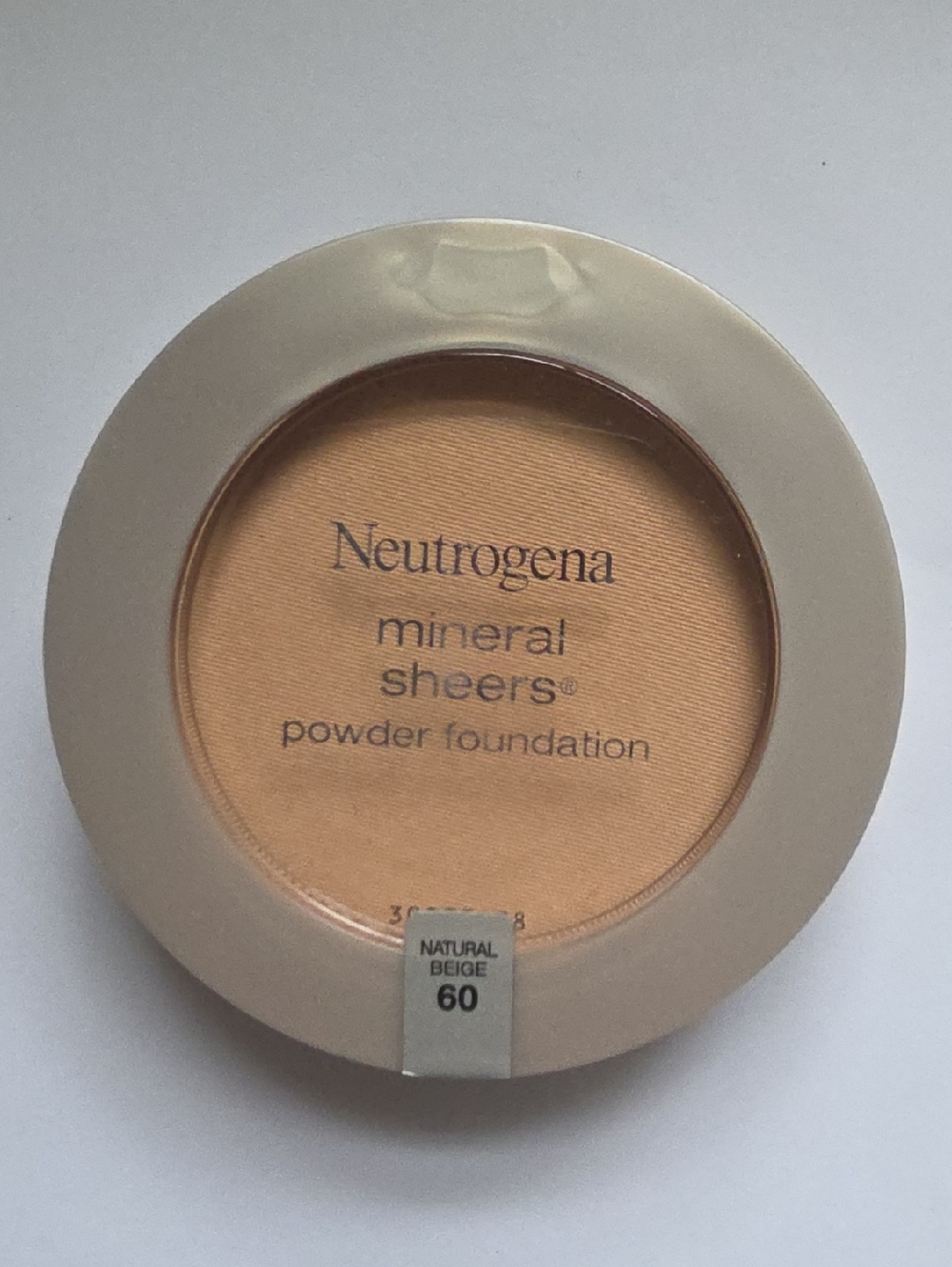 3 FOR $9 SEE DETAILS Neutrogena  Powder Foundation  Natural Beige (60)